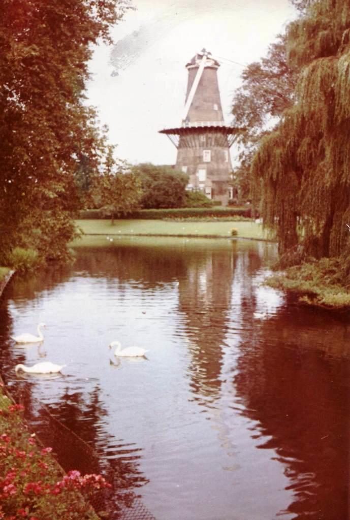 Leiden - 1961>
    </div>
  </div>

  <!-- Wassertürme -->
  <div id=
